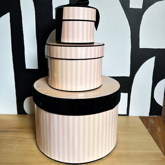 Victoria's Secret Accessories - Victoria's Secret Vintage Nesting Hat Boxes (set of 3)